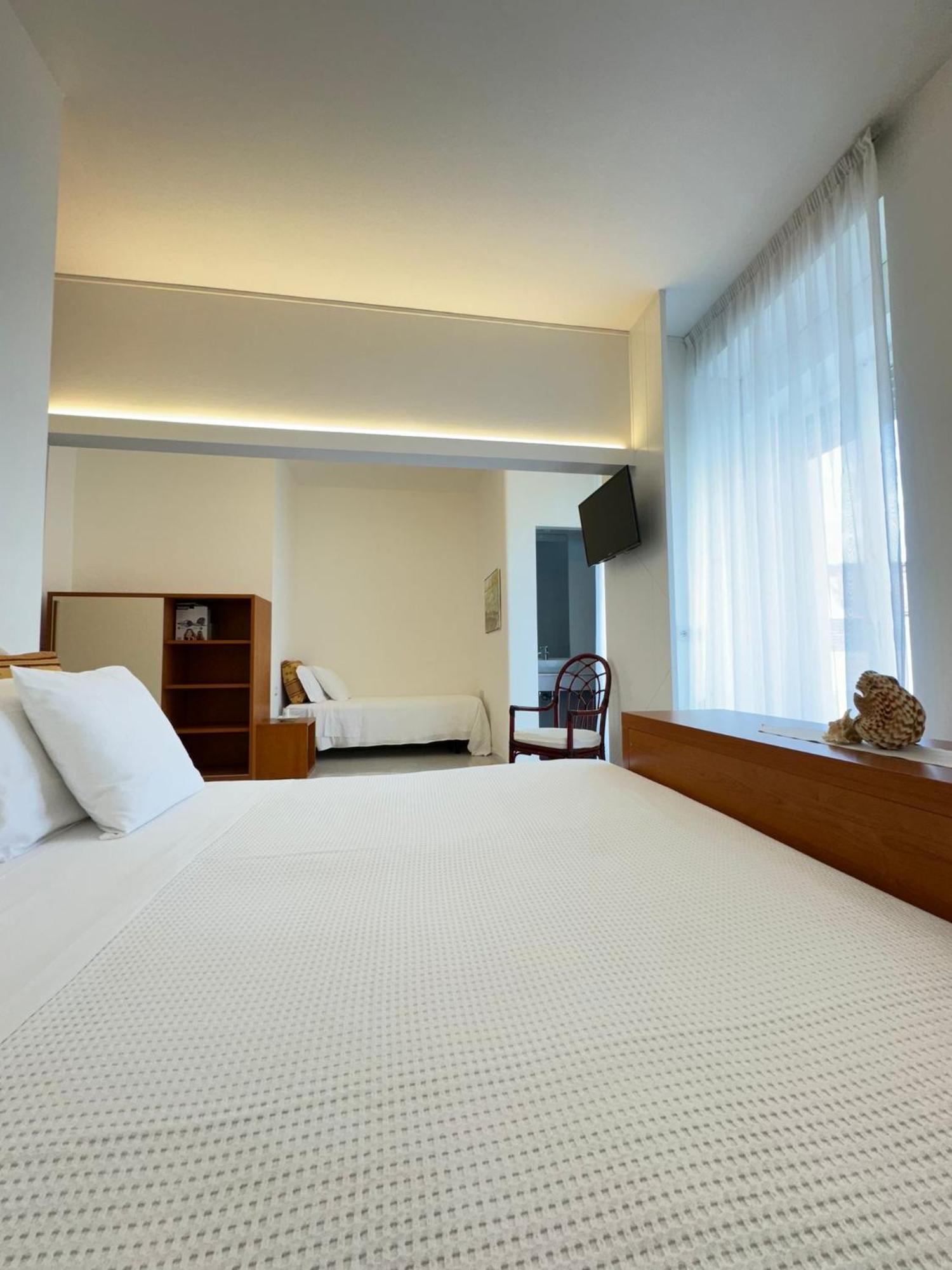 Hotel Pinocchio Cattolica Szoba fotó
