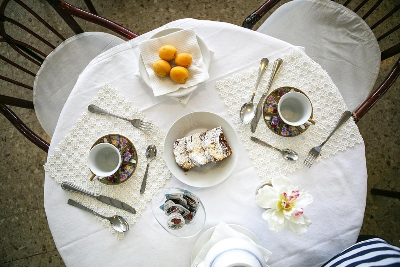 Hotel Pinocchio Cattolica Kültér fotó